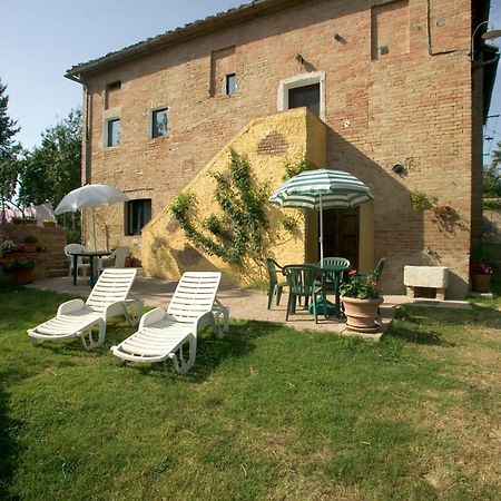 Agriturismo La Grotta Di Montecchino Siena Exterior foto