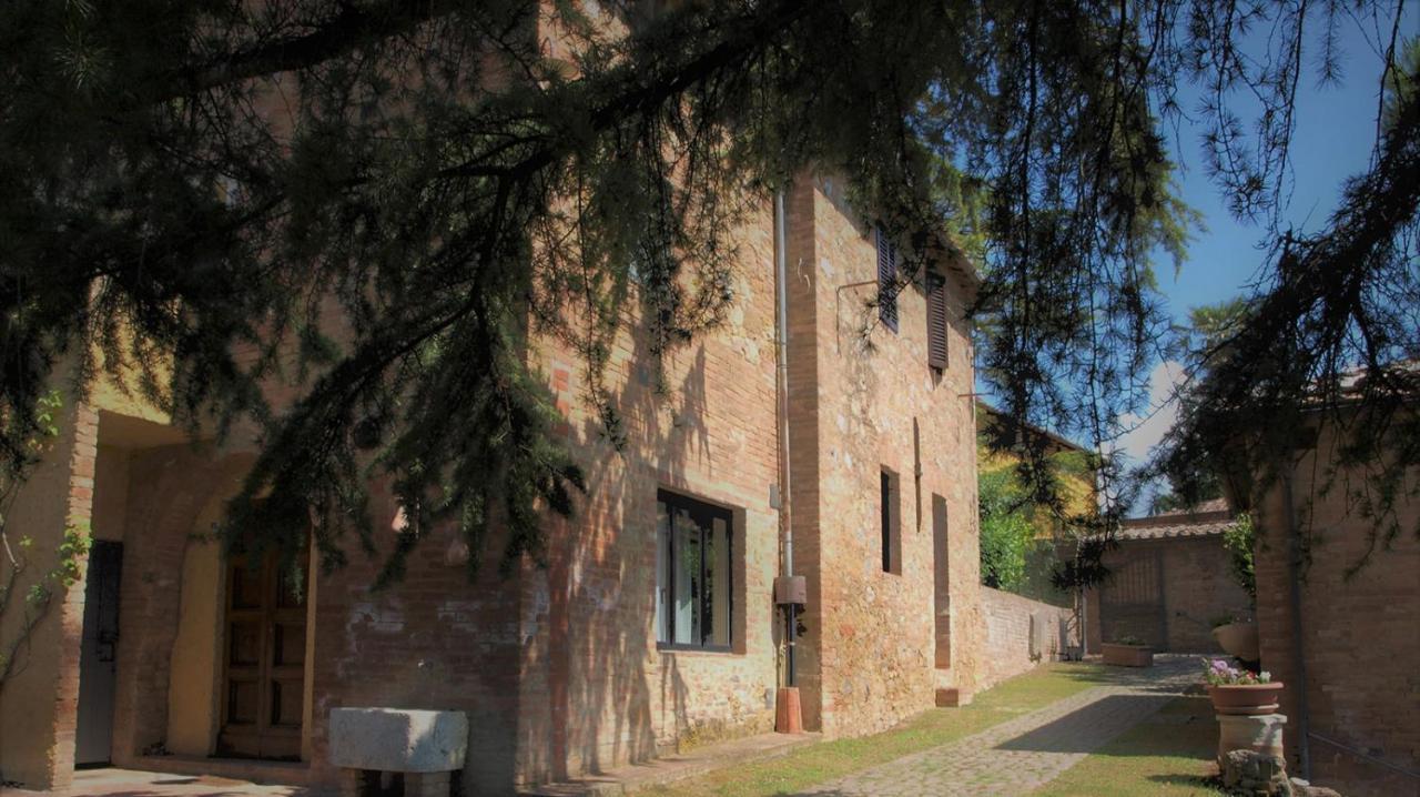 Agriturismo La Grotta Di Montecchino Siena Exterior foto