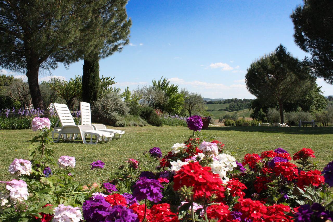 Agriturismo La Grotta Di Montecchino Siena Exterior foto